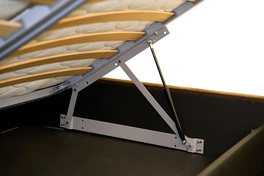 Кровать Графиня 200х200 светло-бежевого цвета